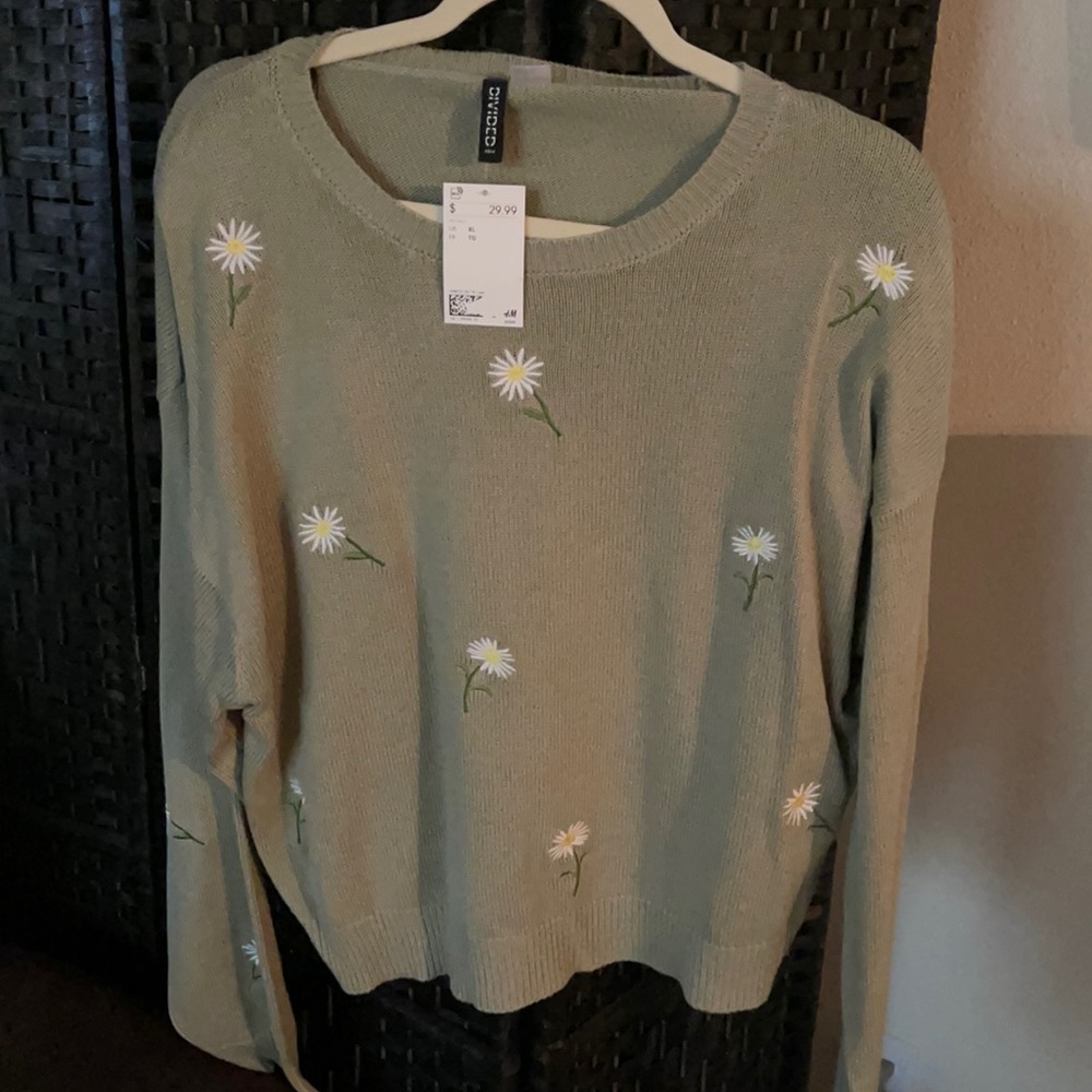 Cropped sweater